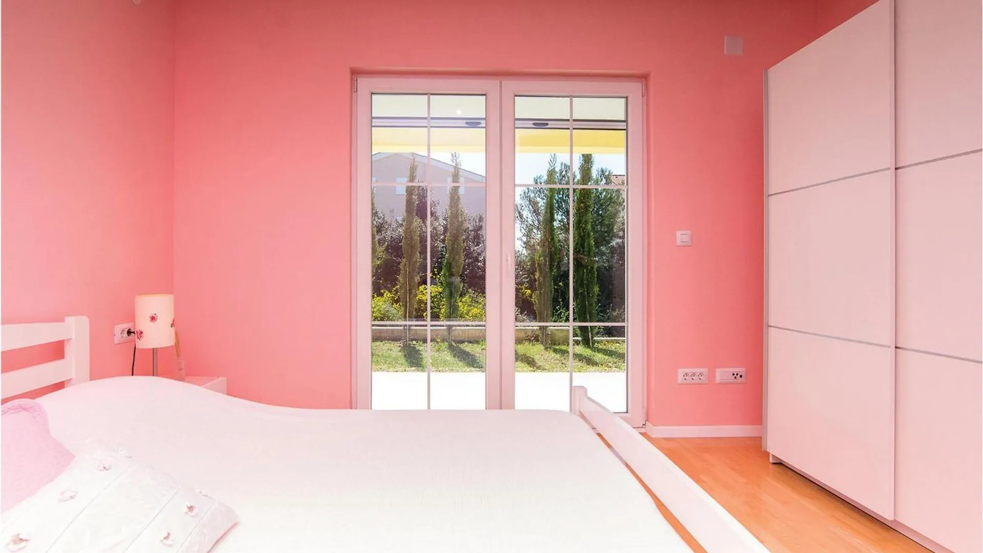 2 Bedroom Gorgeous Apartment In Pakostane Croatia